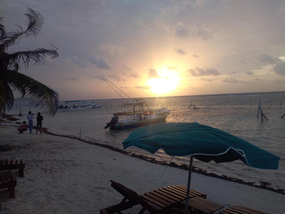 Hotel Jardin Mahahual Exterior photo
